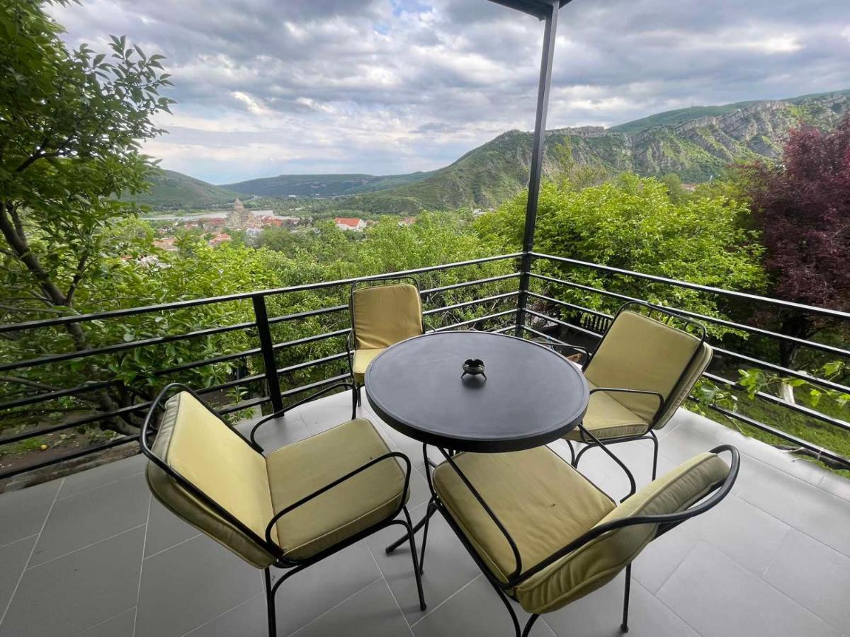 Panorama Apartamento Mtsʼkhetʼa Exterior foto