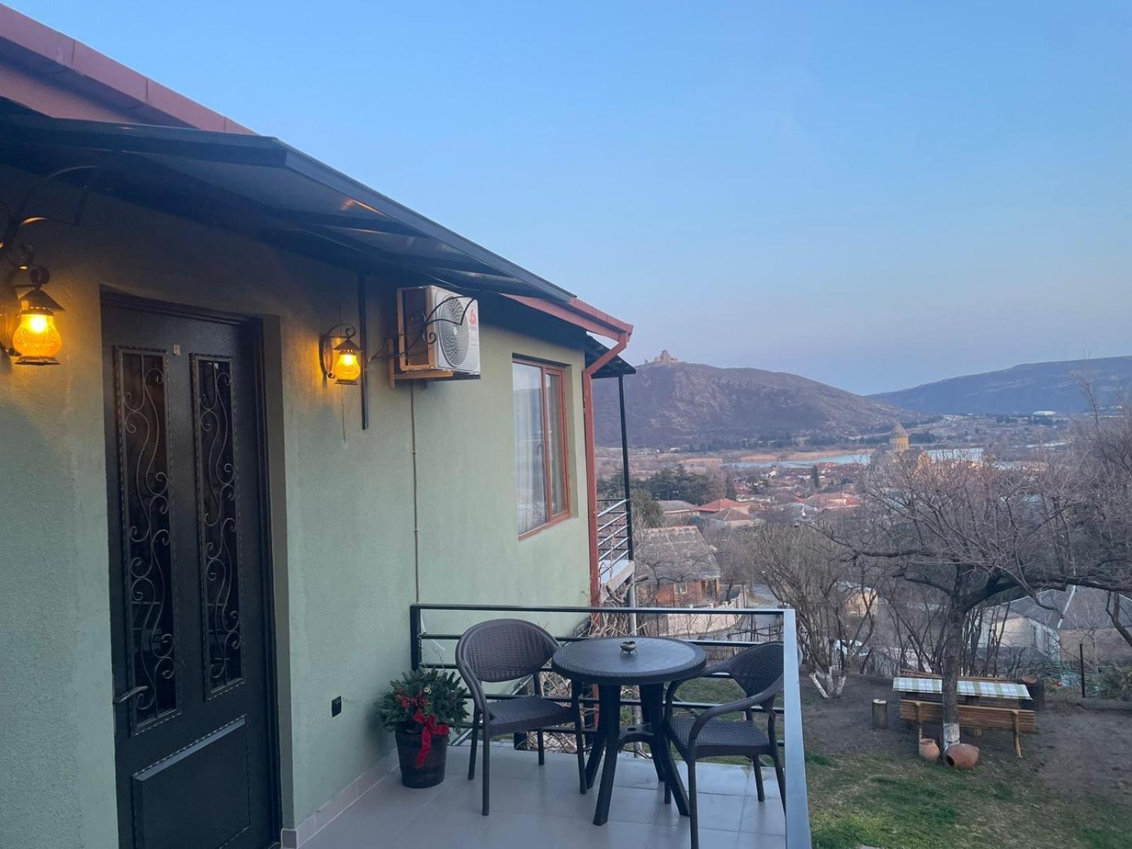 Panorama Apartamento Mtsʼkhetʼa Exterior foto